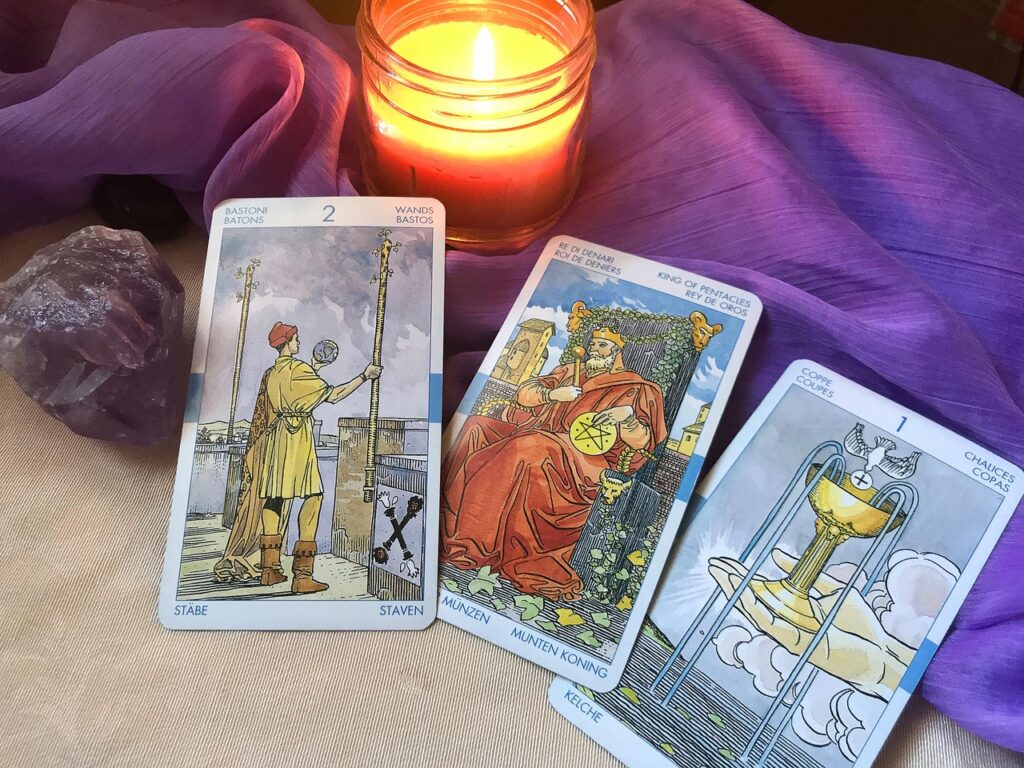 découvrez le tarot de marseille, un jeu de cartes traditionnel utilisé pour la divination, le développement personnel et la compréhension de soi. interprétez les arcanes majeurs et mineurs pour éclairer votre avenir.