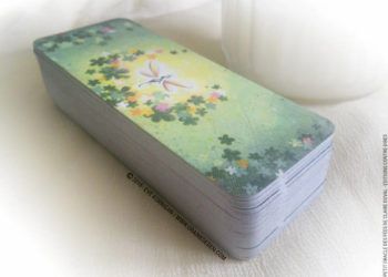 découvrez comment utiliser l'oracle des fées avec ce mode d'emploi complet pour tirer des cartes, interpréter les messages et développer votre intuition.