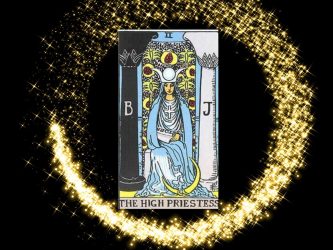 découvrez la signification et les messages de la papesse dans le tarot, une carte symbolisant la sagesse, l'intuition et le mystère.