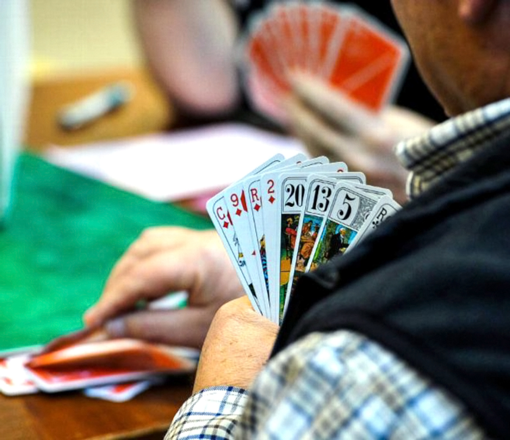 participez au concours de tarot dans le doubs et mesurez-vous aux meilleurs joueurs de la région. inscription ouverte à tous les passionnés de tarot.