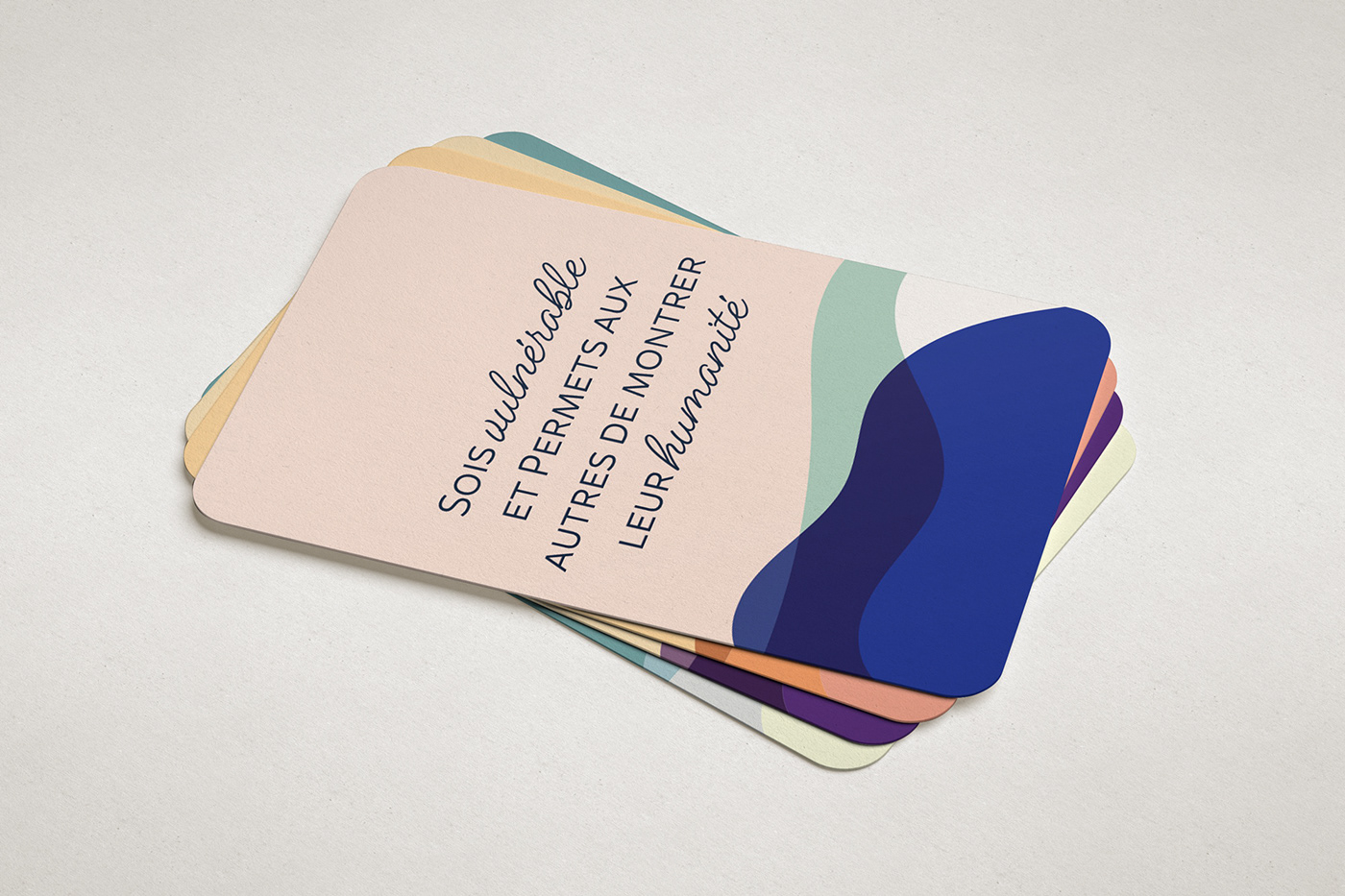 apprenez à développer votre intuition grâce à l'utilisation des cartes et oracles. découvrez des techniques simples pour mieux vous guider au quotidien.