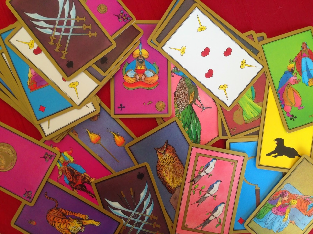 découvrez la signification du tarot persan et explorez les symboles uniques qui révèlent des messages profonds pour votre guidance spirituelle.